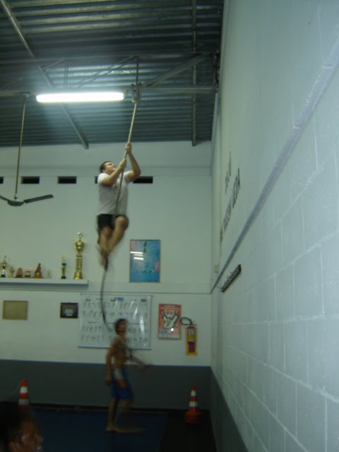 Augusto em treinamento físico