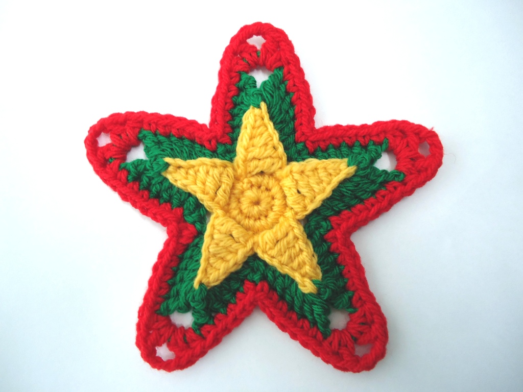 Stitch of Love: Crochet Christmas Ornaments