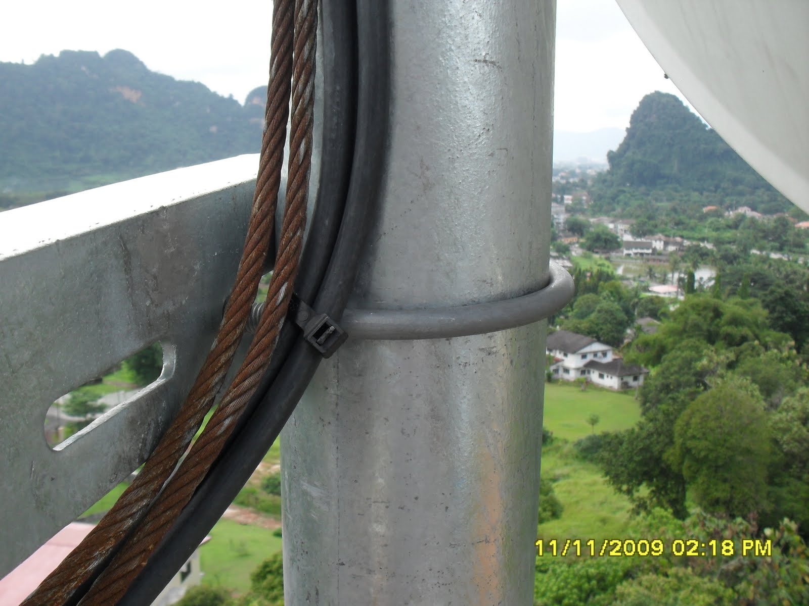 [SDC10704.JPG]