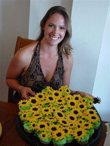 [Lenae's+sunflowers+9-08-09+#1.jpg]