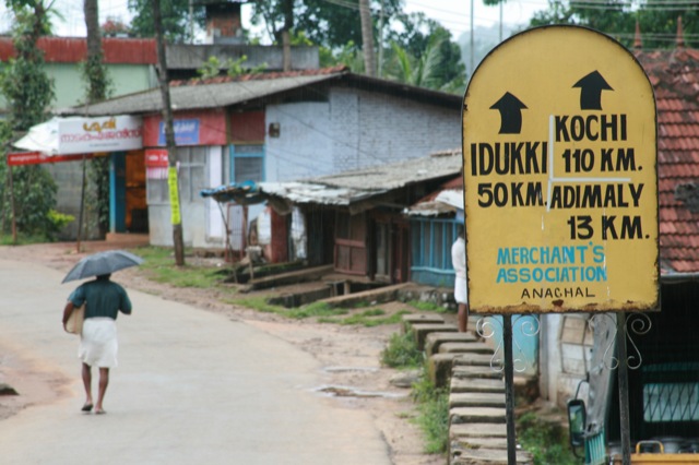[mpn.munnar.roadsign.JPG]