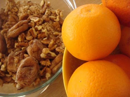 [oranges+and+nuts.JPG]