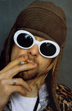 *Kurt Cobain (L) Nirvana ...