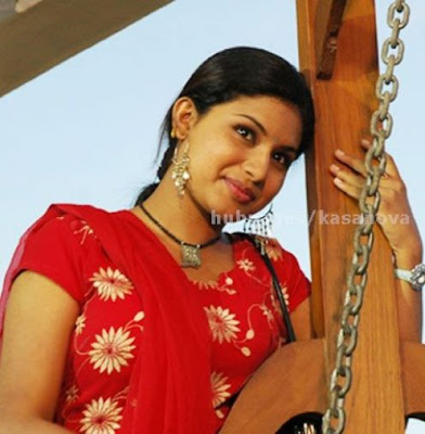 For more gallery: Veena