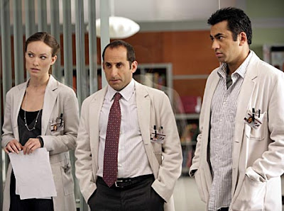 Lawrence Kutner (Kal Penn) Leaving House