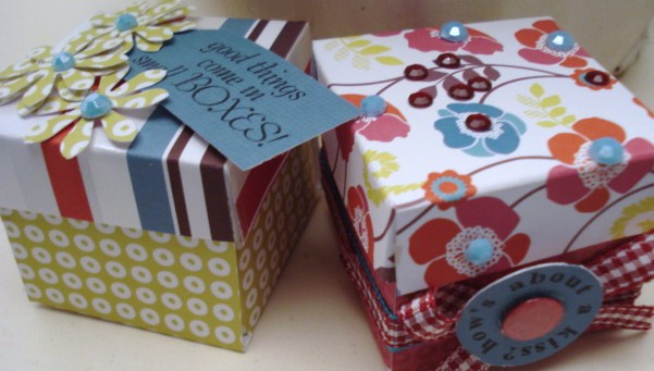 [tiny+boxes+006.JPG]