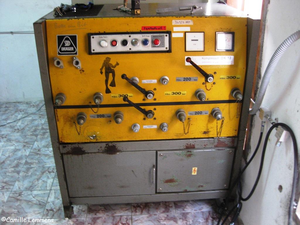 Bauer compressor art being