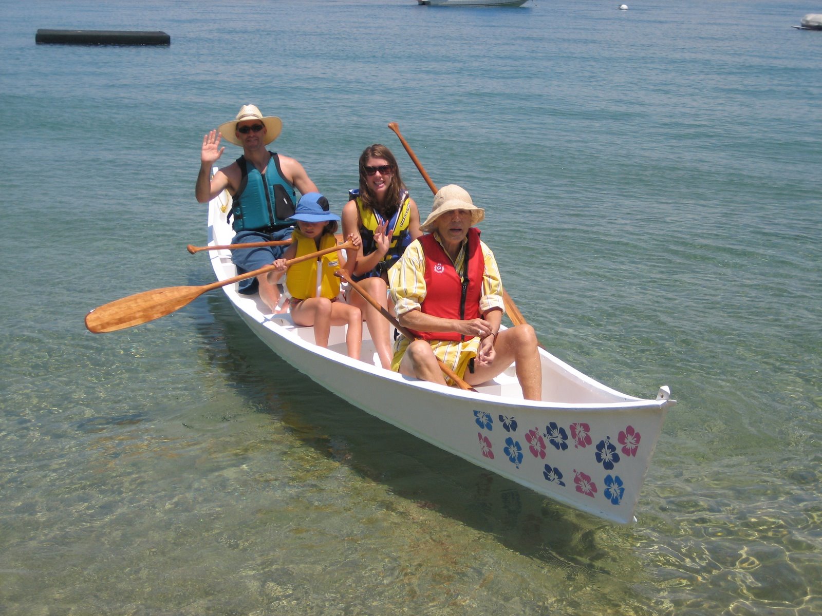 [Tahoe08...173.canoers.JPG]