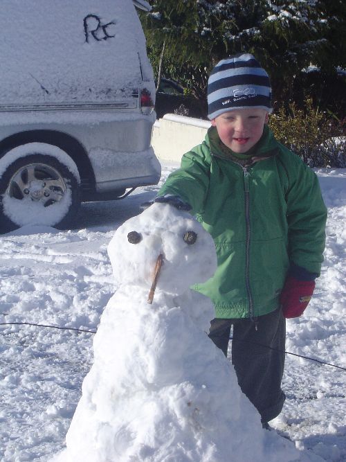 [Riley+snowman.jpg]