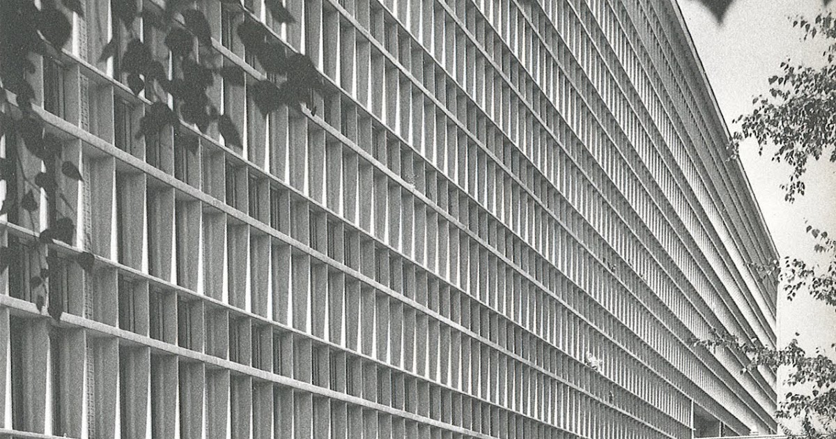 Paradise Backyard Fernand Pouillon