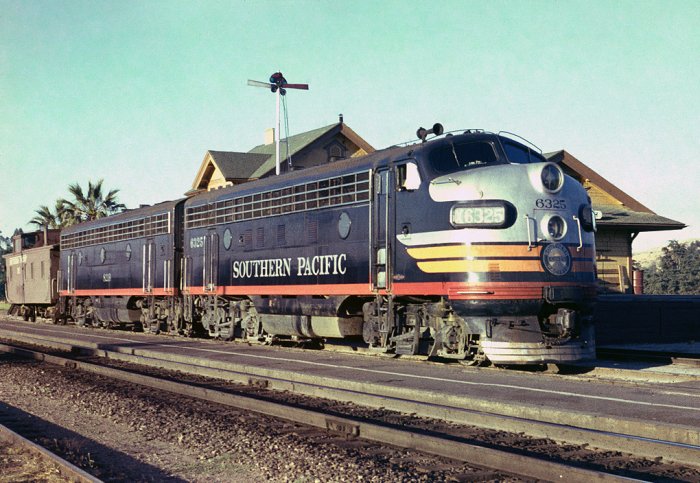 Southern pacific railroad train set
