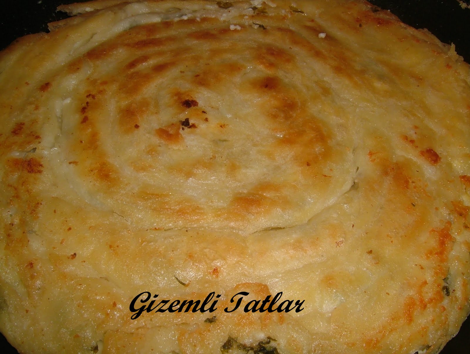 Gizemli Tatlar YALANCI SU BÖREĞİ