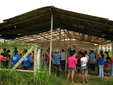Ramada ubicada donde se construira el templo parroquial