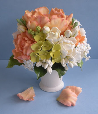 How To Cut Peony Flowers For Vase - Can I Cut My Peonies Back In August