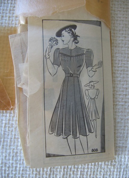 Oneida community milady flatware dinner set 1940 art deco service for WeSewRetro.com – Page 595 – Vintage Patterns – Vintage Fabric – Vintage