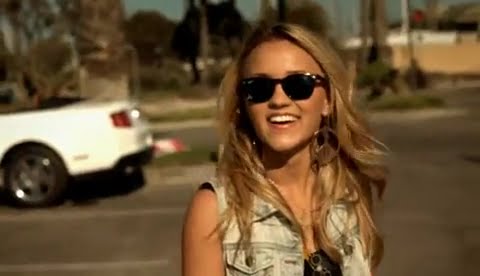 emily osment (lets Be friends)new Let_s+Be+Friends+(Official+Music+Video)+-+Emily+Osment(bajaryoutube.com)+(frame+2283)