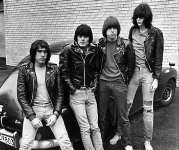 [Ramones8.jpg]