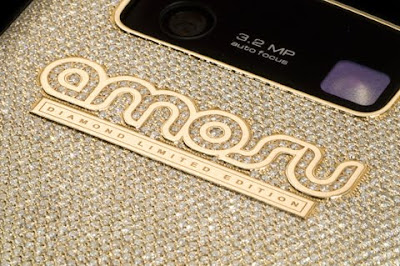 amosu blackberry curve 8900