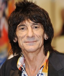 Arrestan a Ronnie Wood bajo sospecha de agresión