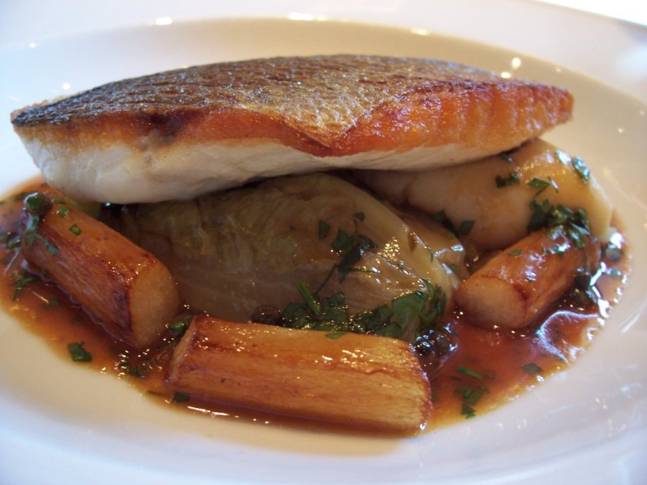 [20071210LaTrompetteSeaBream.JPG]