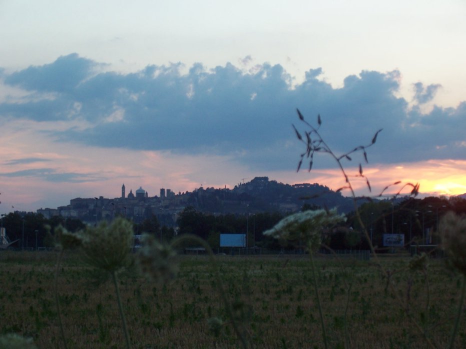 [BergamoSunset.JPG]