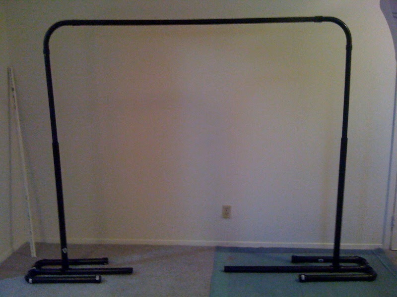 Kevin & Kelly Photography Our DIY Backdrop stand!