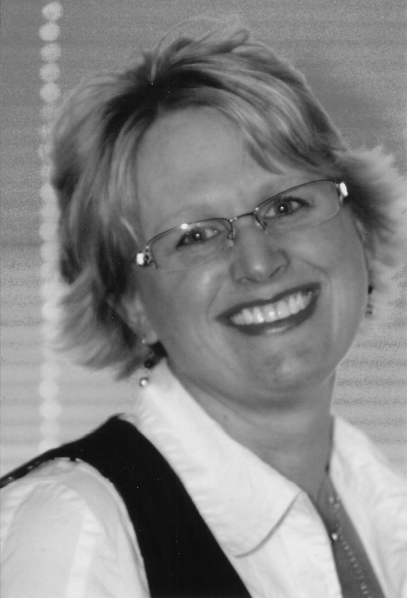 [MBT+writing+headshot.JPG]