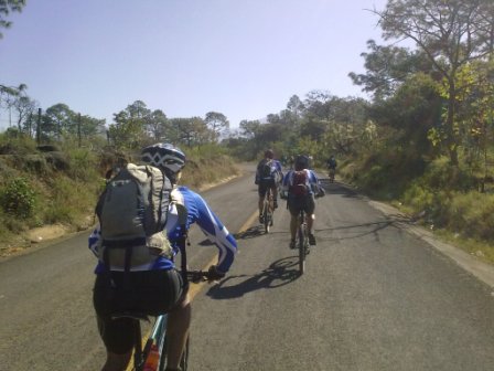 [1003-Transvolcano-carretera-web.jpg]