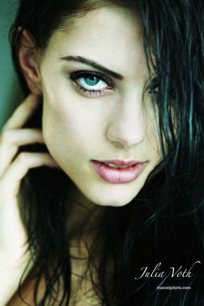 julia voth jill valentine. jill valentine resident evil afterlife. julia voth jill valentine.