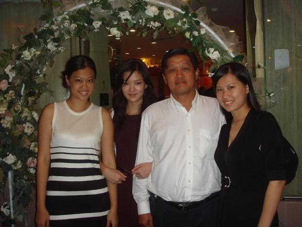 A very happy birthday, daddy! Your daughter misses you so much! A very happy birthday, daddy! Your daughter misses you so much!