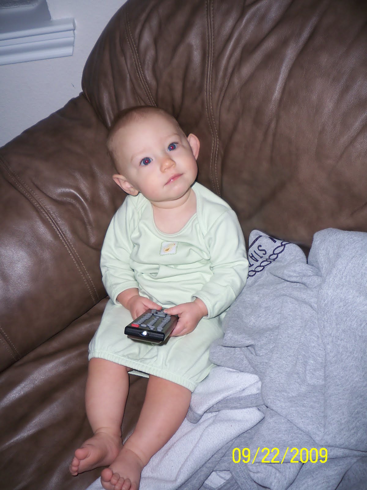 [ava+eight+months+old+015.JPG]
