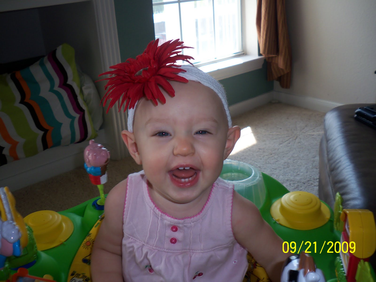 [ava+eight+months+old+002.JPG]