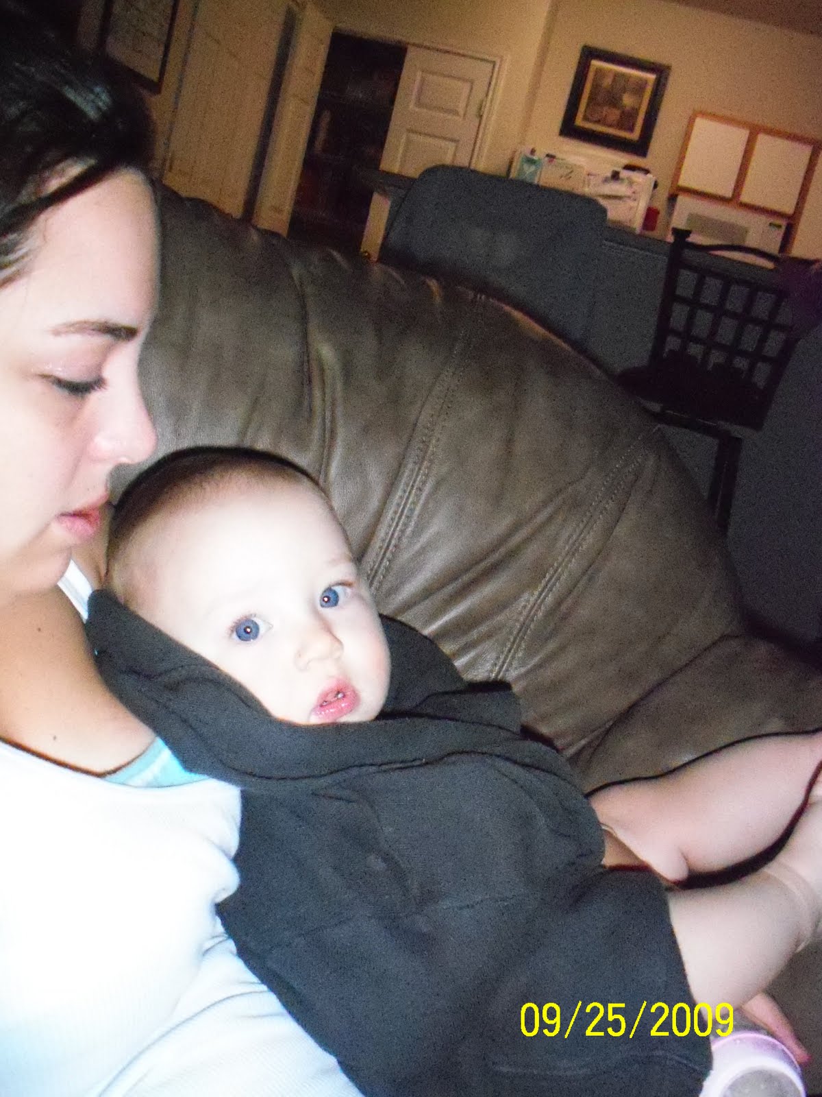 [ava+eight+months+old+012.JPG]