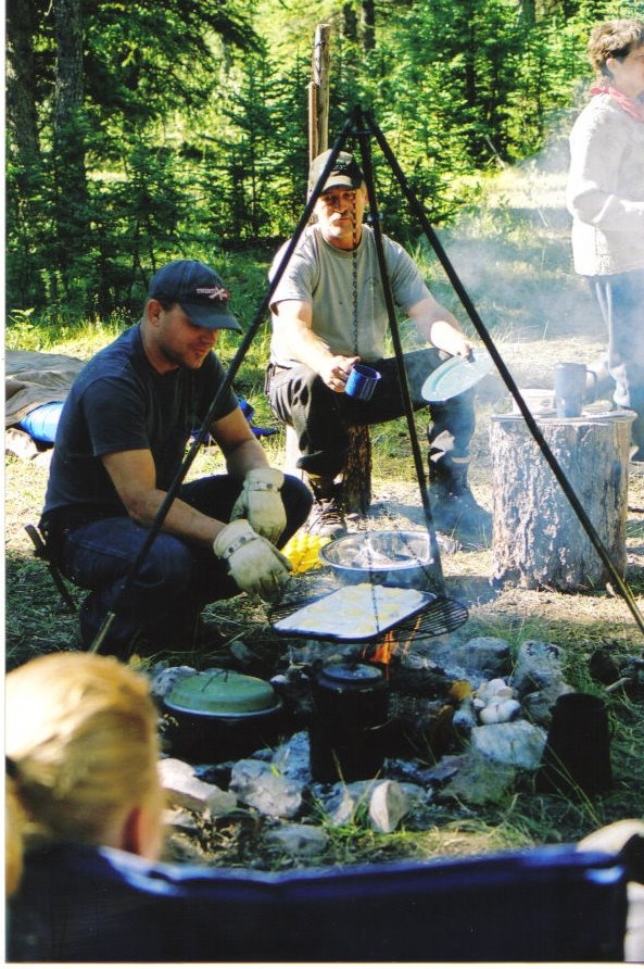 [campfire+cooking.jpg]