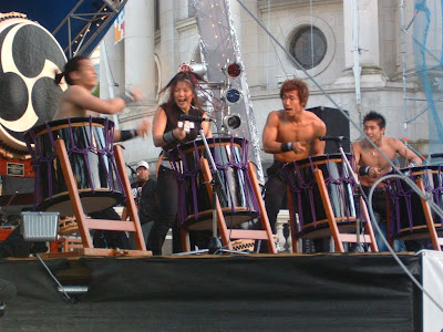 Japanese tau drummers in Aotea Square