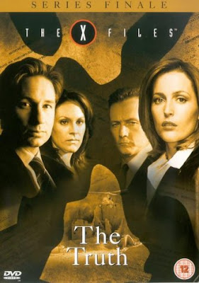 David Duchovny as Fox Mulder, Annabeth Gish as Monica Reyes, Robert Patrick as John Doggett and Gillian Anderson as Dana Scully on the cover of The X Files: The Truth DVD