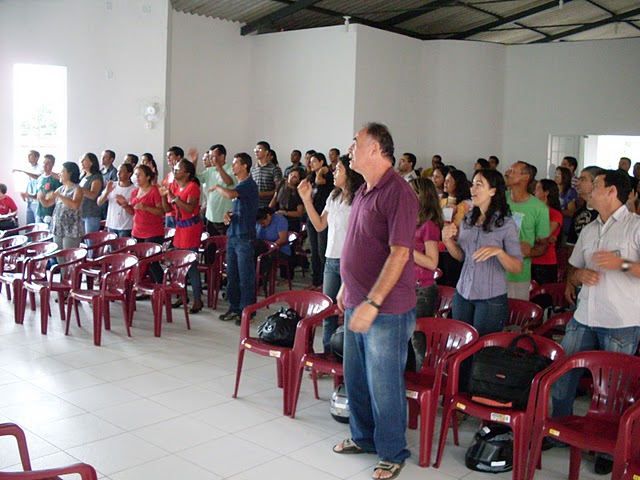 ::. Assembleia da RCC em Janaúba - MG (Haroldo Bicalho e Servos da RCC da diocese)..::