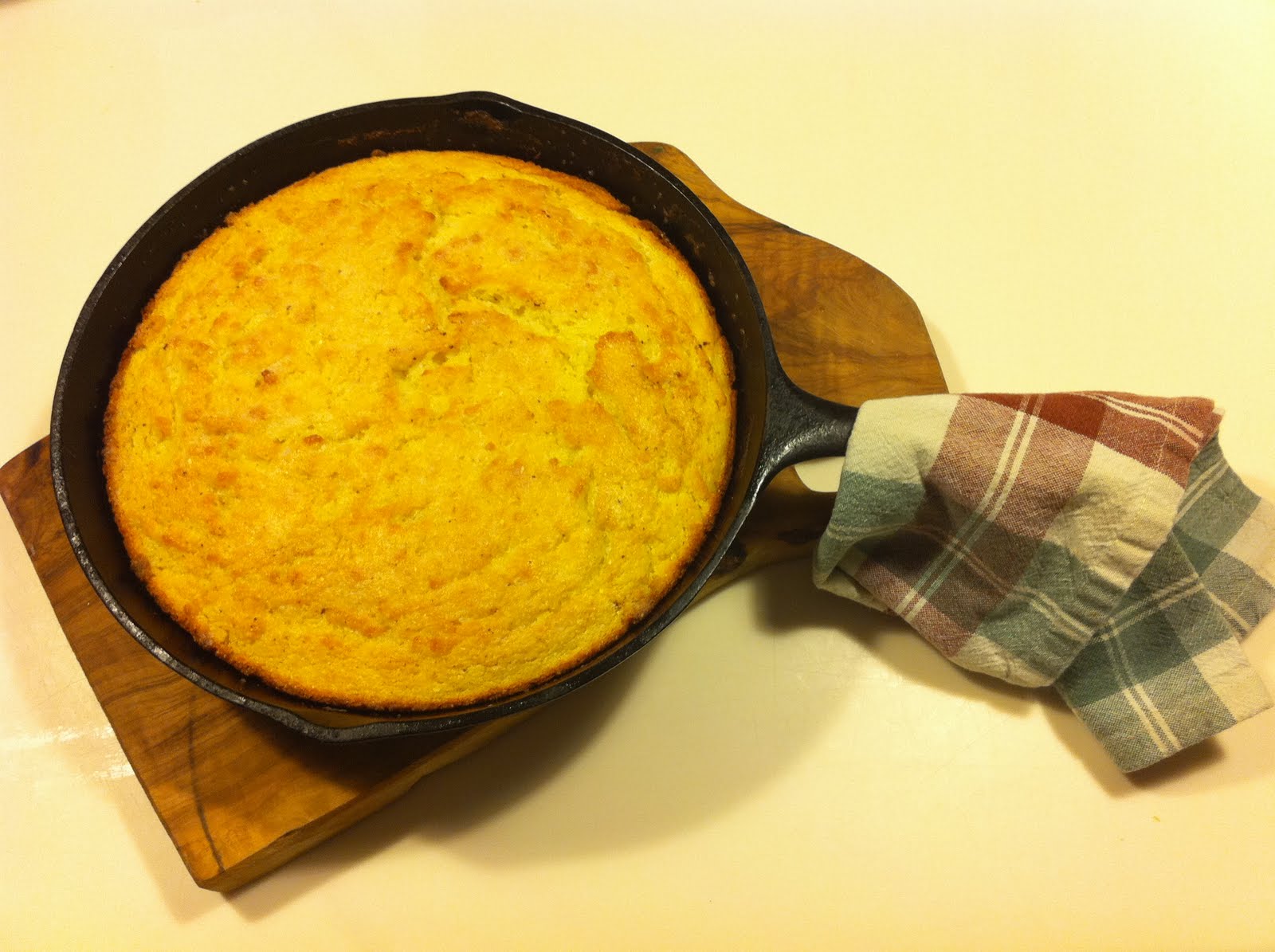 Annelle's Table Collard GreensBlackEyed PeasCountry HamCornbread
