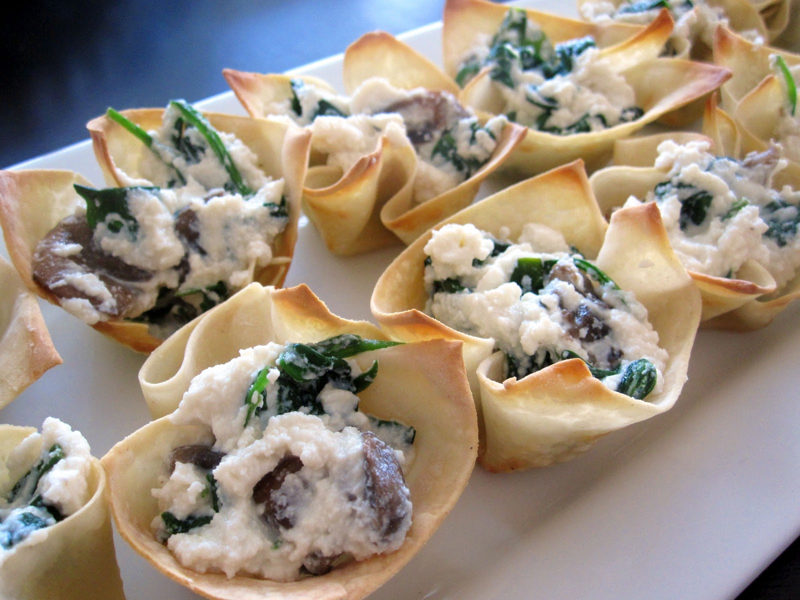 Wonton Cups with Spinach and Mushroom Ricotta Filling