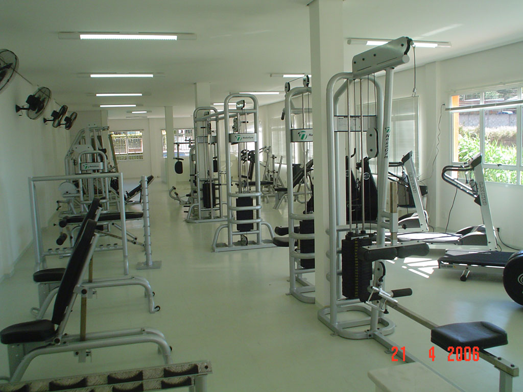 http://4.bp.blogspot.com/_a1WfyEESpig/SW6MZ7bM9FI/AAAAAAAAABw/yvXooeIjUz8/S1600-R/fotos_academia-106.jpg