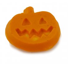 [thegreatpumpkinsoap-5.95-lush.jpg]