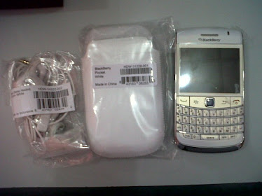 Blackberry 
Onyx 
9700