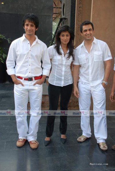 [sorry-bhai-press-meet-4-mastione.jpg]