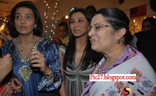 [sahachari-foundation-event42.jpg]