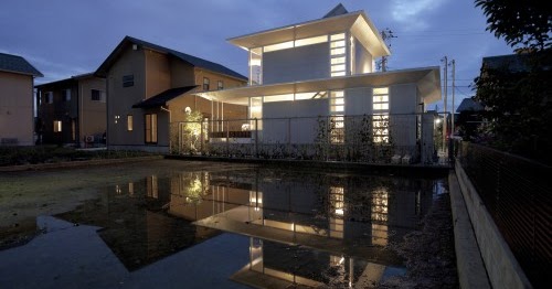 Japanese Aluminium House in Kanazawa City by Atelier