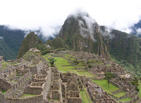 Machu Picchu ruins and Waynapicchu mountain