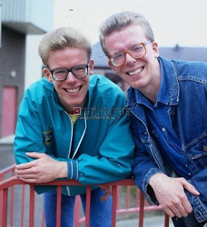 The-Proclaimers-pop-group_66033.jpg