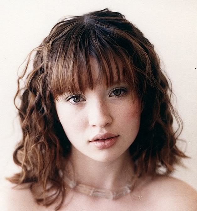 Emily Browning Picture Photo Gallery