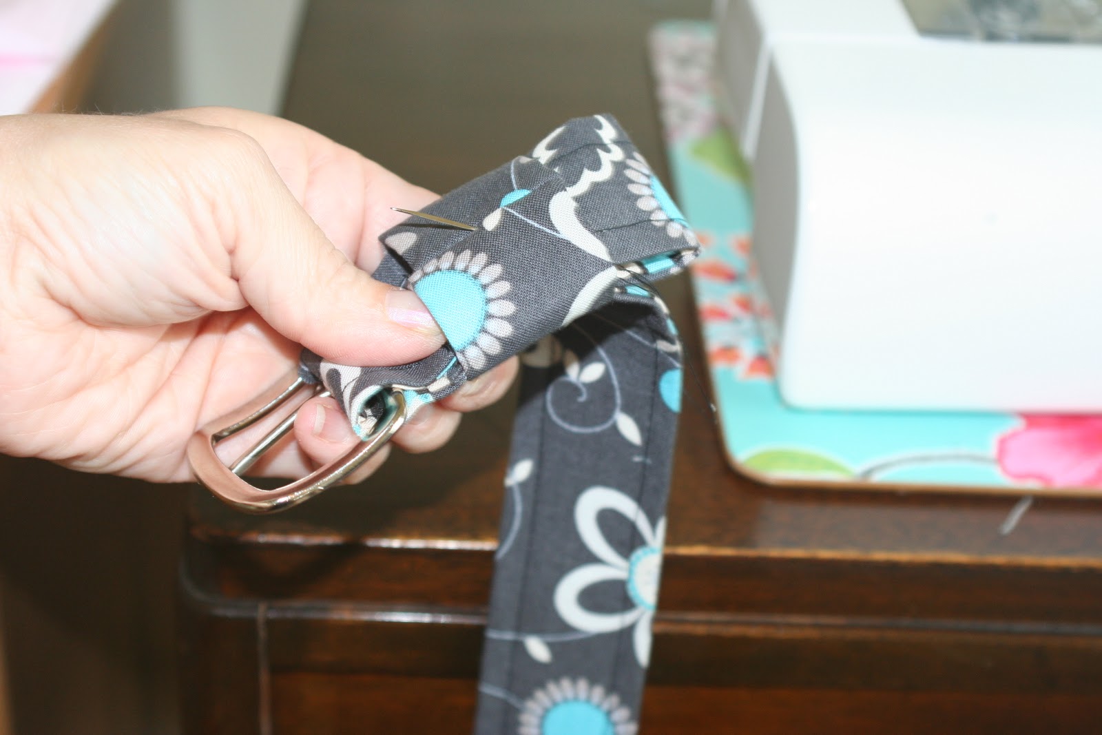 Sew Loquacious Belt Buckle Purse Strap Tutorial