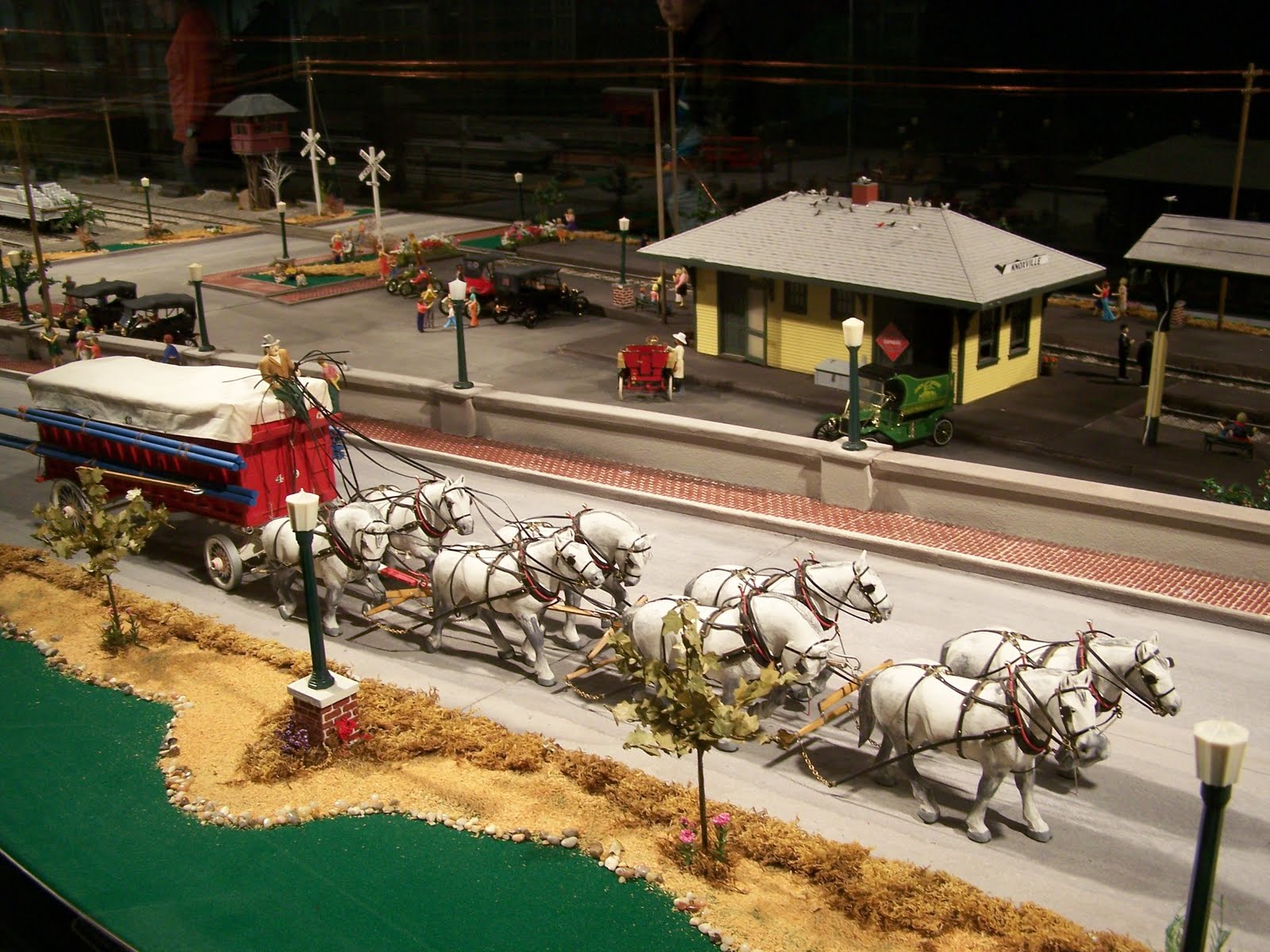 Raggedy Kingdom National Dollhouse Miniature Month Day 9 Sarasota